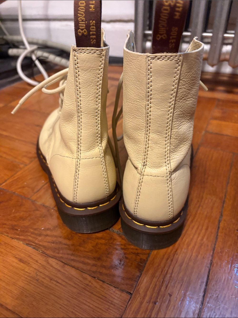 Pale yellow Dr. Martens - Picture 3 of 7